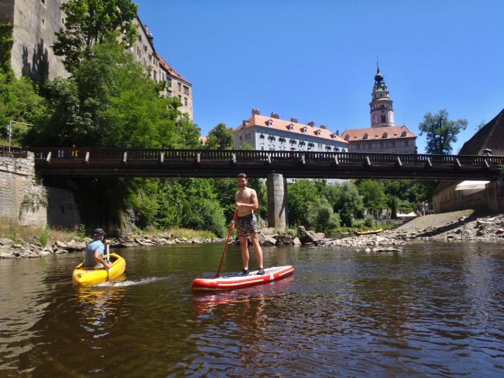 10 pod zámkem (12)